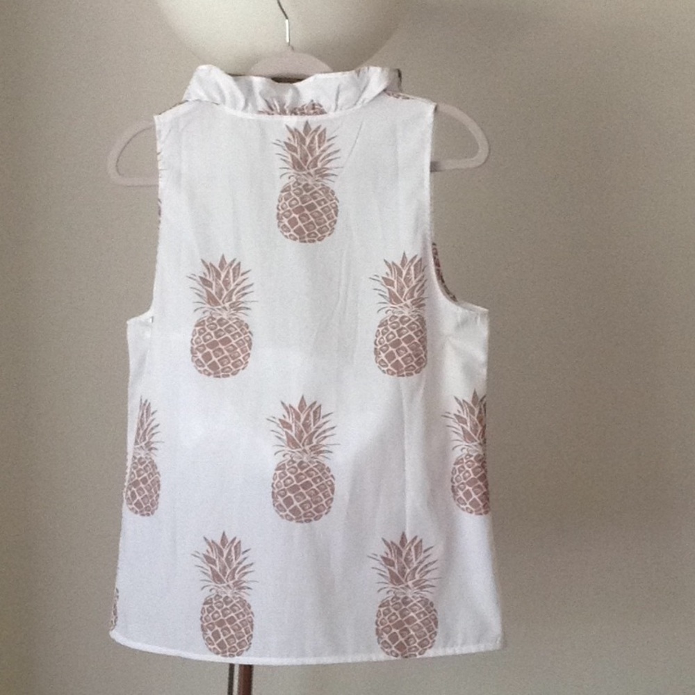 🔥PINEAPPLES - Ruffle Collar Sleeveless White Top - Picture 2 of 6